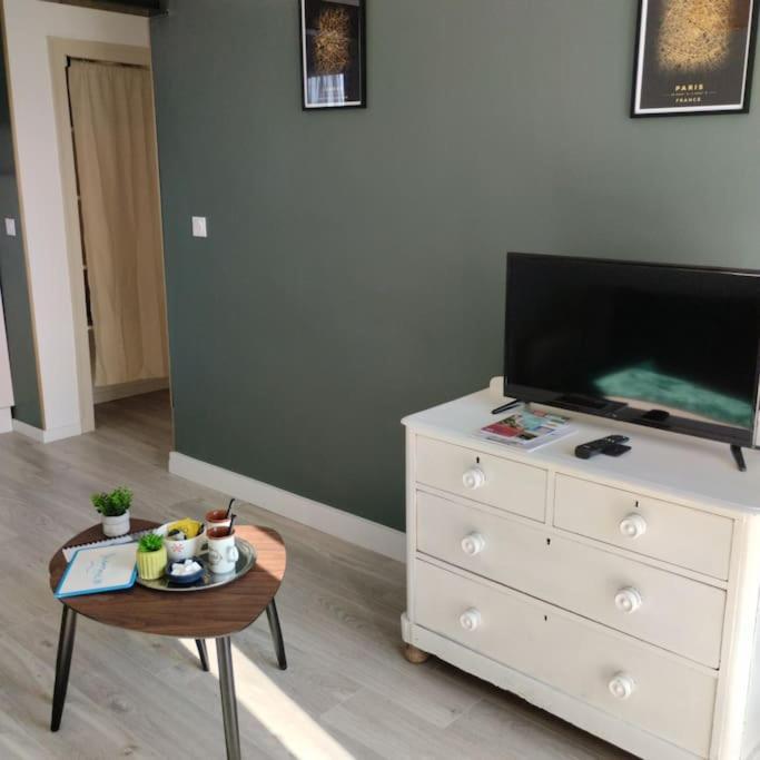 Appartement Verdoyant Au Bord Du Lac Leman Entre Evian Et Thonon Dans Une Villa Амфион-ле-Бен Экстерьер фото