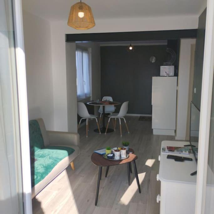 Appartement Verdoyant Au Bord Du Lac Leman Entre Evian Et Thonon Dans Une Villa Амфион-ле-Бен Экстерьер фото