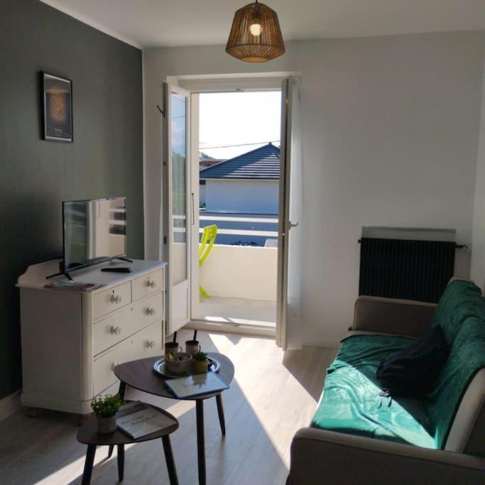 Appartement Verdoyant Au Bord Du Lac Leman Entre Evian Et Thonon Dans Une Villa Амфион-ле-Бен Экстерьер фото