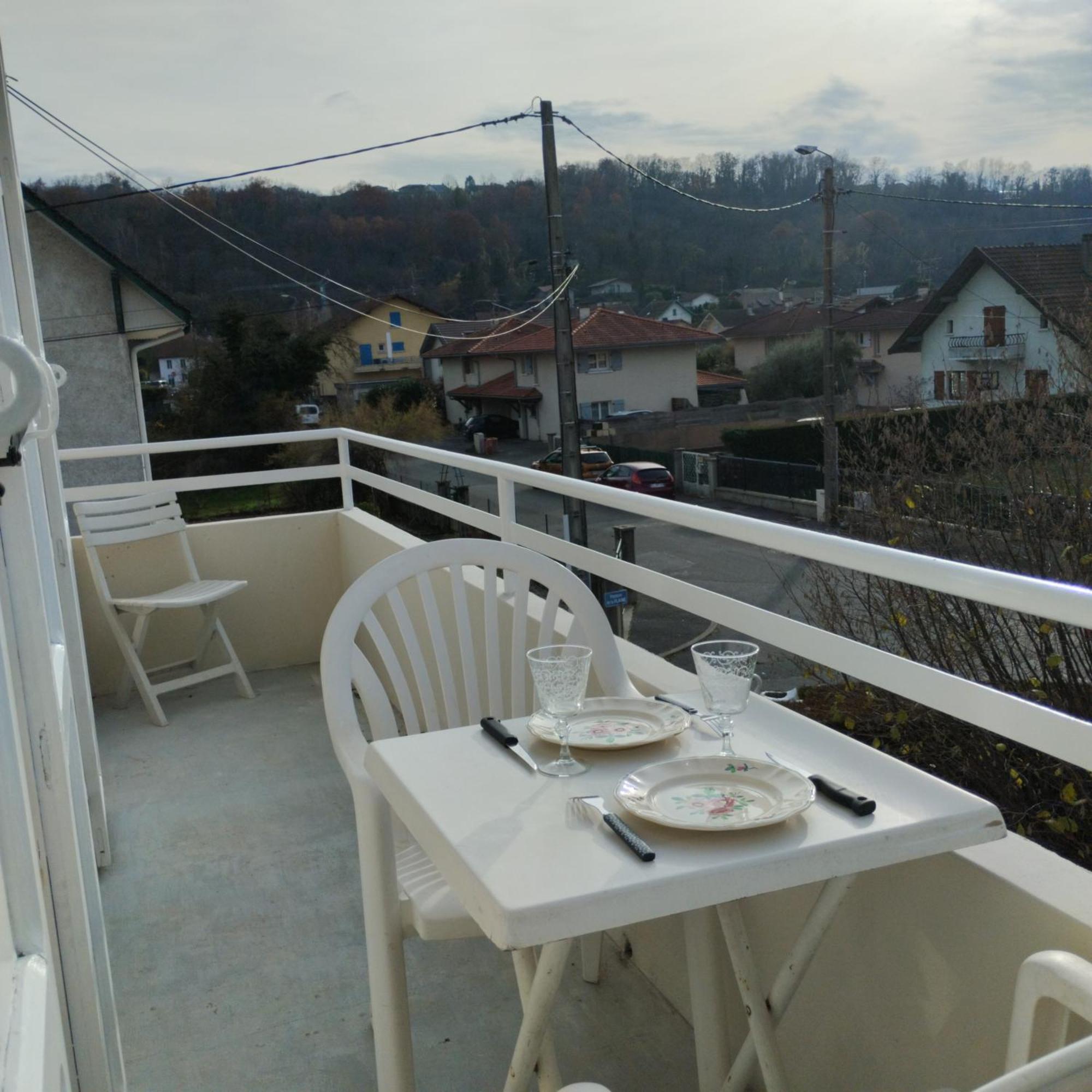 Appartement Verdoyant Au Bord Du Lac Leman Entre Evian Et Thonon Dans Une Villa Амфион-ле-Бен Экстерьер фото