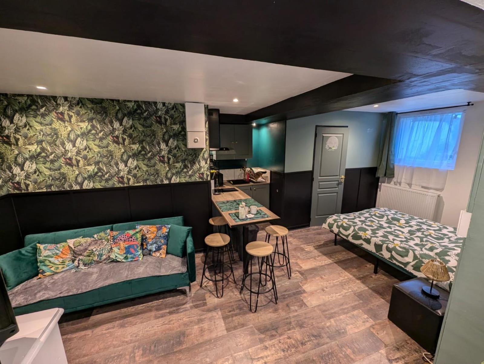 Appartement Verdoyant Au Bord Du Lac Leman Entre Evian Et Thonon Dans Une Villa Амфион-ле-Бен Экстерьер фото