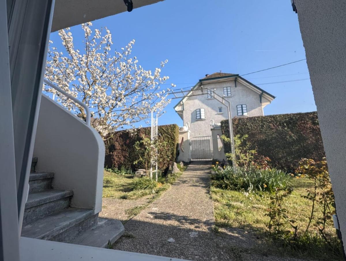 Appartement Verdoyant Au Bord Du Lac Leman Entre Evian Et Thonon Dans Une Villa Амфион-ле-Бен Экстерьер фото